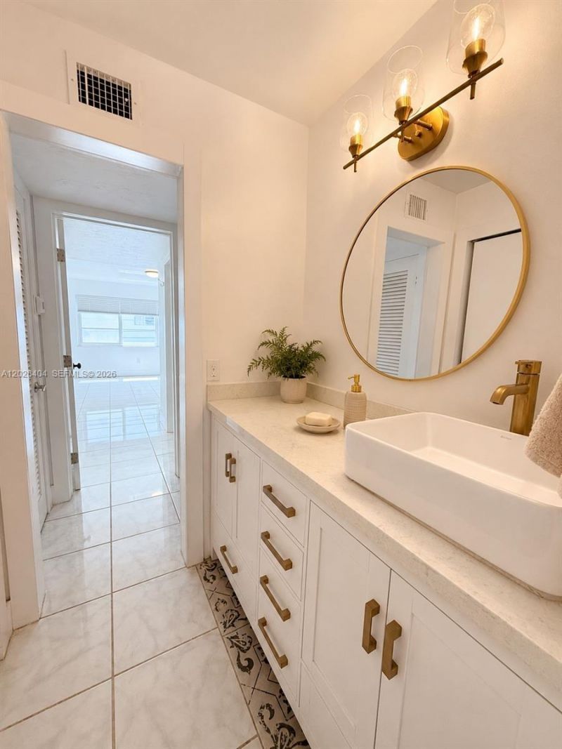 1400 Lincoln Rd, Unit 301, Miami Beach, FL 33139 Photo