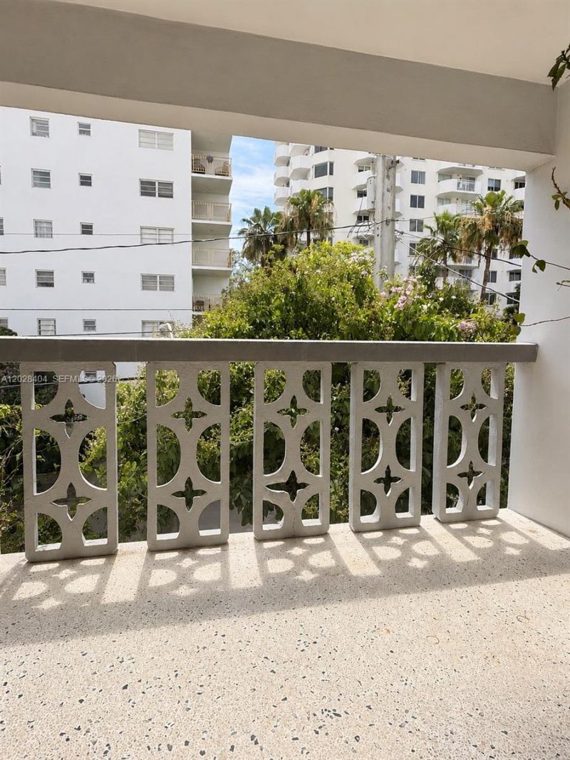 1400 Lincoln Rd, Unit 301, Miami Beach, FL 33139 Photo