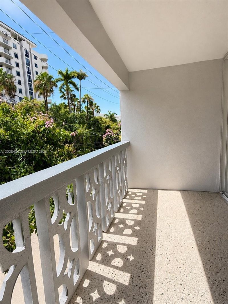 1400 Lincoln Rd, Unit 301, Miami Beach, FL 33139 Photo
