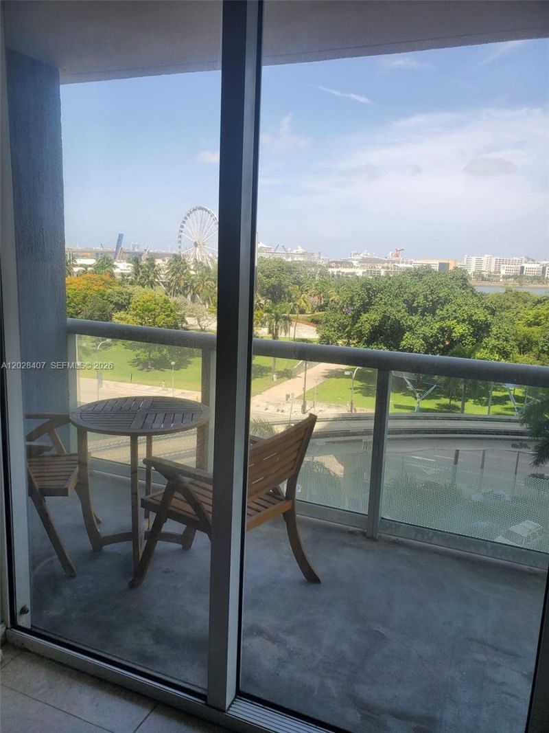 50 Biscayne Blvd , Unit 703, Miami, FL 33132 Photo