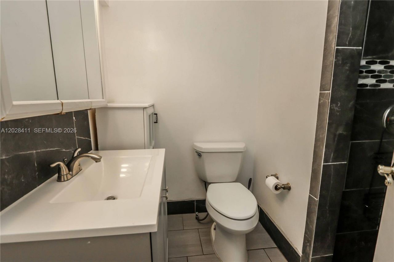 706 S 19th Ave , Hollywood, FL 33020 Photo