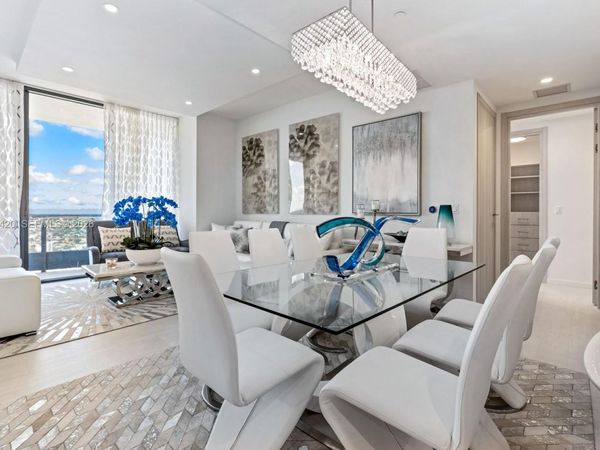 1000 Brickell Plz, Unit PH6006, Miami, FL 33131