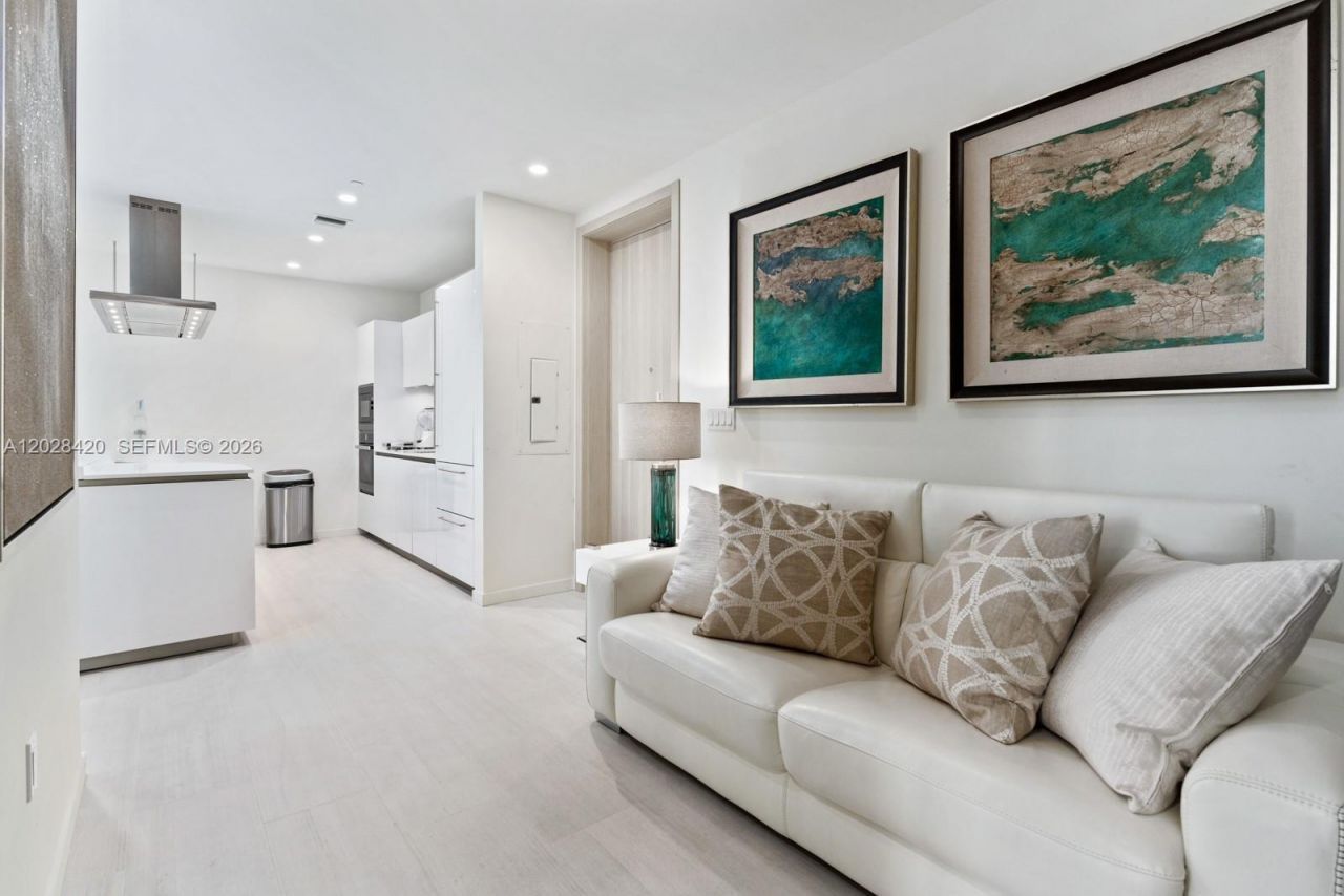1000 Brickell Plz, Unit PH6006, Miami, FL 33131 Photo
