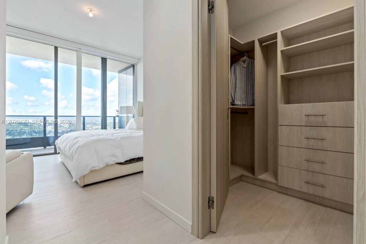 1000 Brickell Plz, Unit PH6006, Miami, FL 33131 Photo