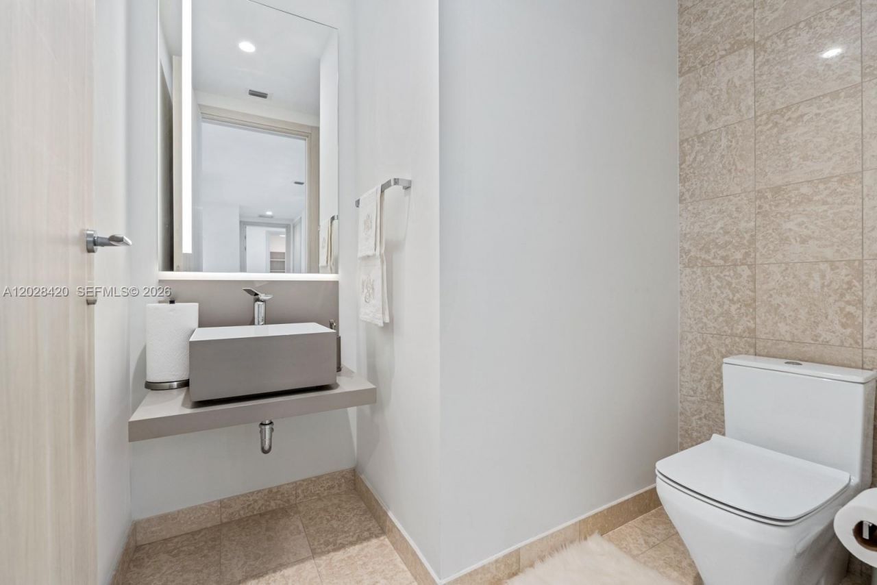 1000 Brickell Plz, Unit PH6006, Miami, FL 33131 Photo