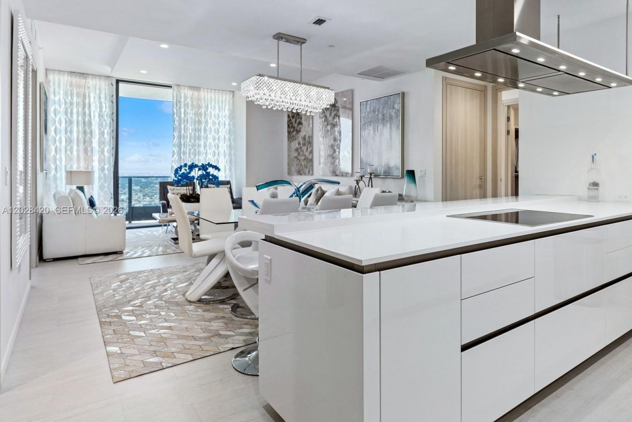 1000 Brickell Plz, Unit PH6006, Miami, FL 33131 Photo