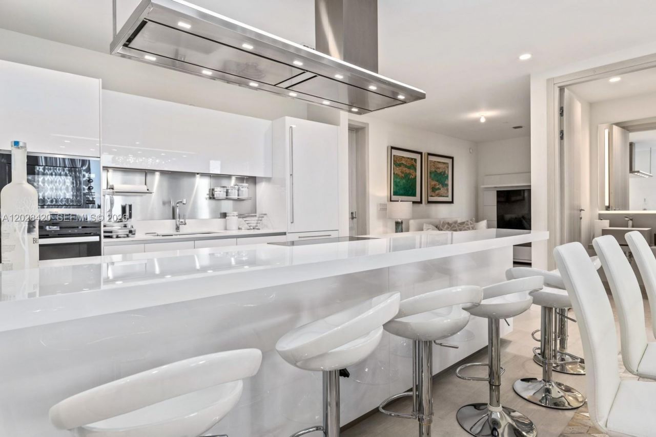 1000 Brickell Plz, Unit PH6006, Miami, FL 33131 Photo