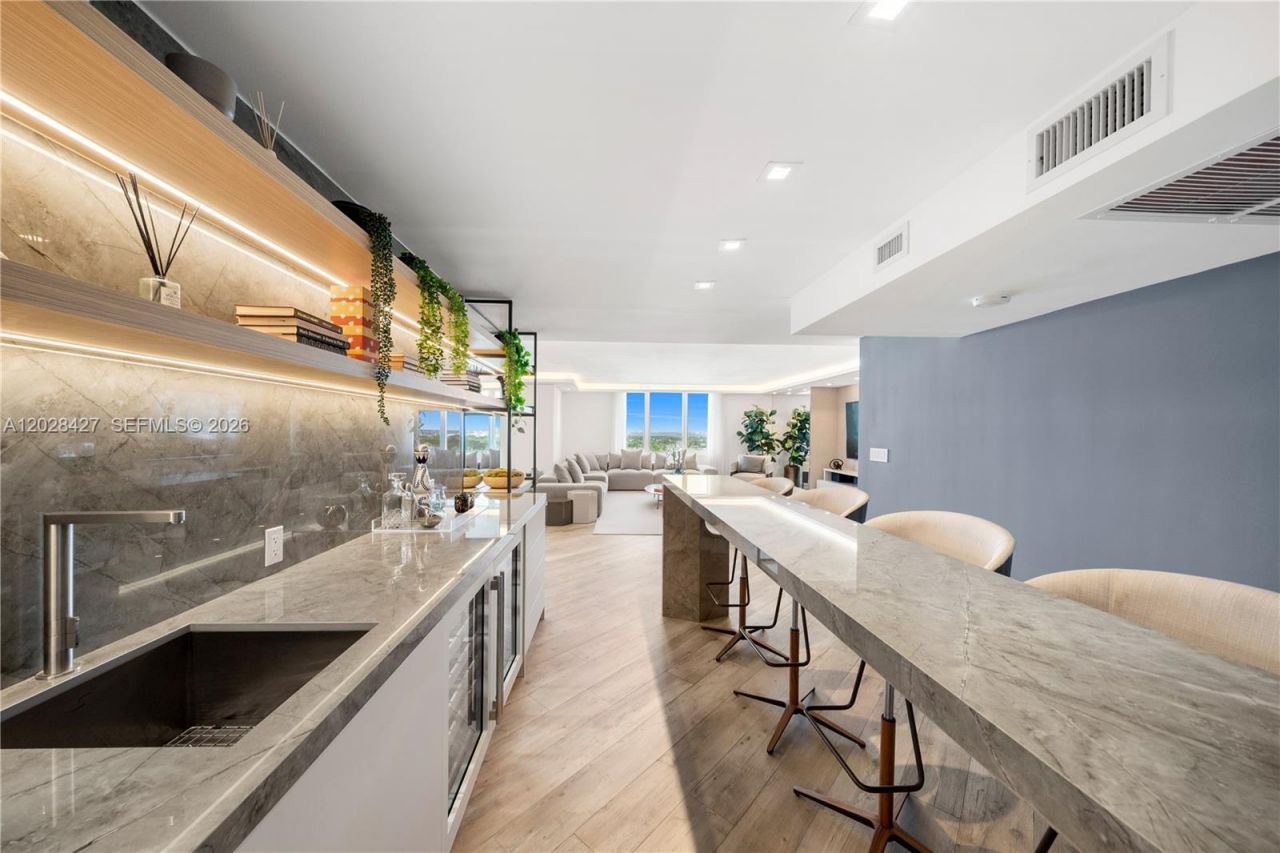 2301 Collins Ave , Unit 1432, Miami Beach, FL 33139 Photo