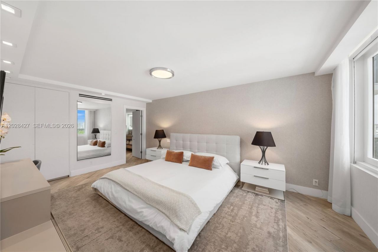 2301 Collins Ave , Unit 1432, Miami Beach, FL 33139 Photo