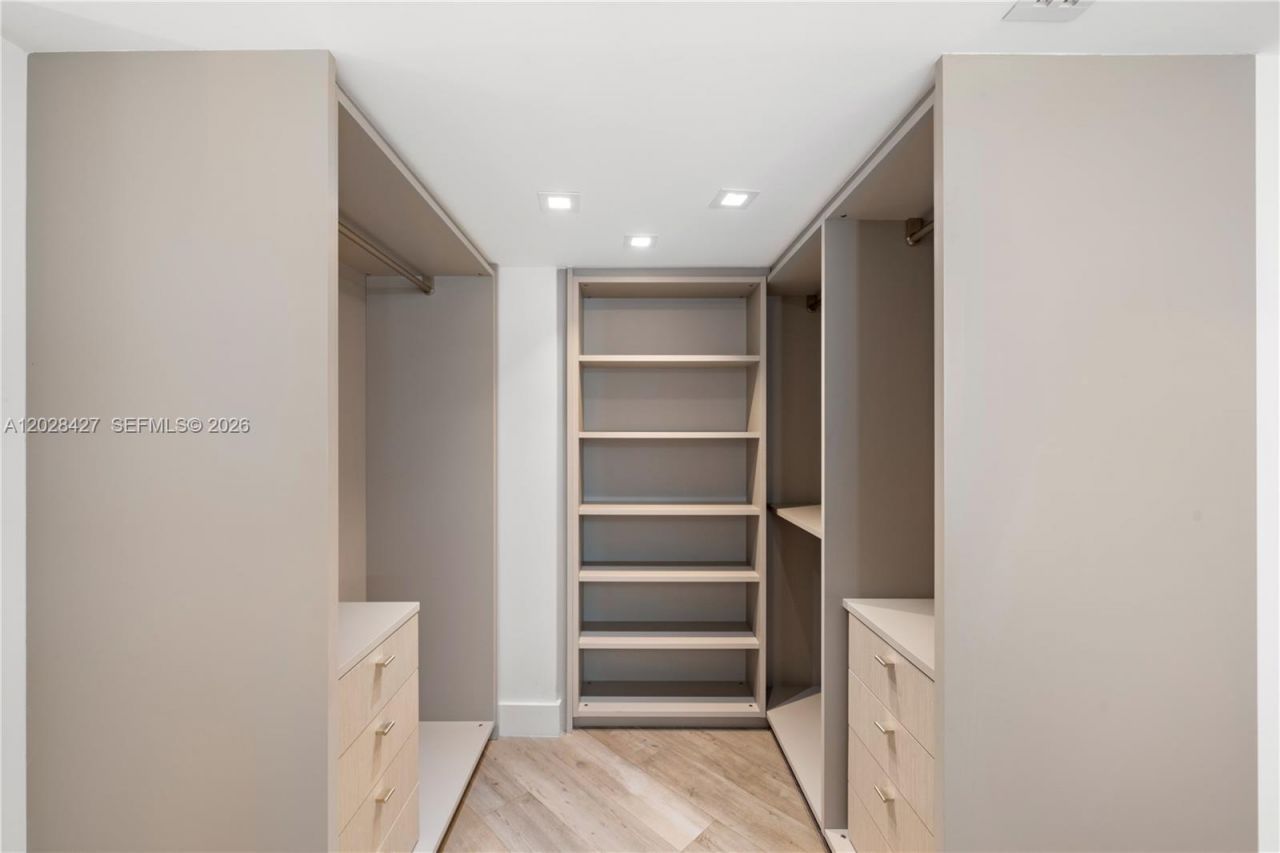 2301 Collins Ave , Unit 1432, Miami Beach, FL 33139 Photo