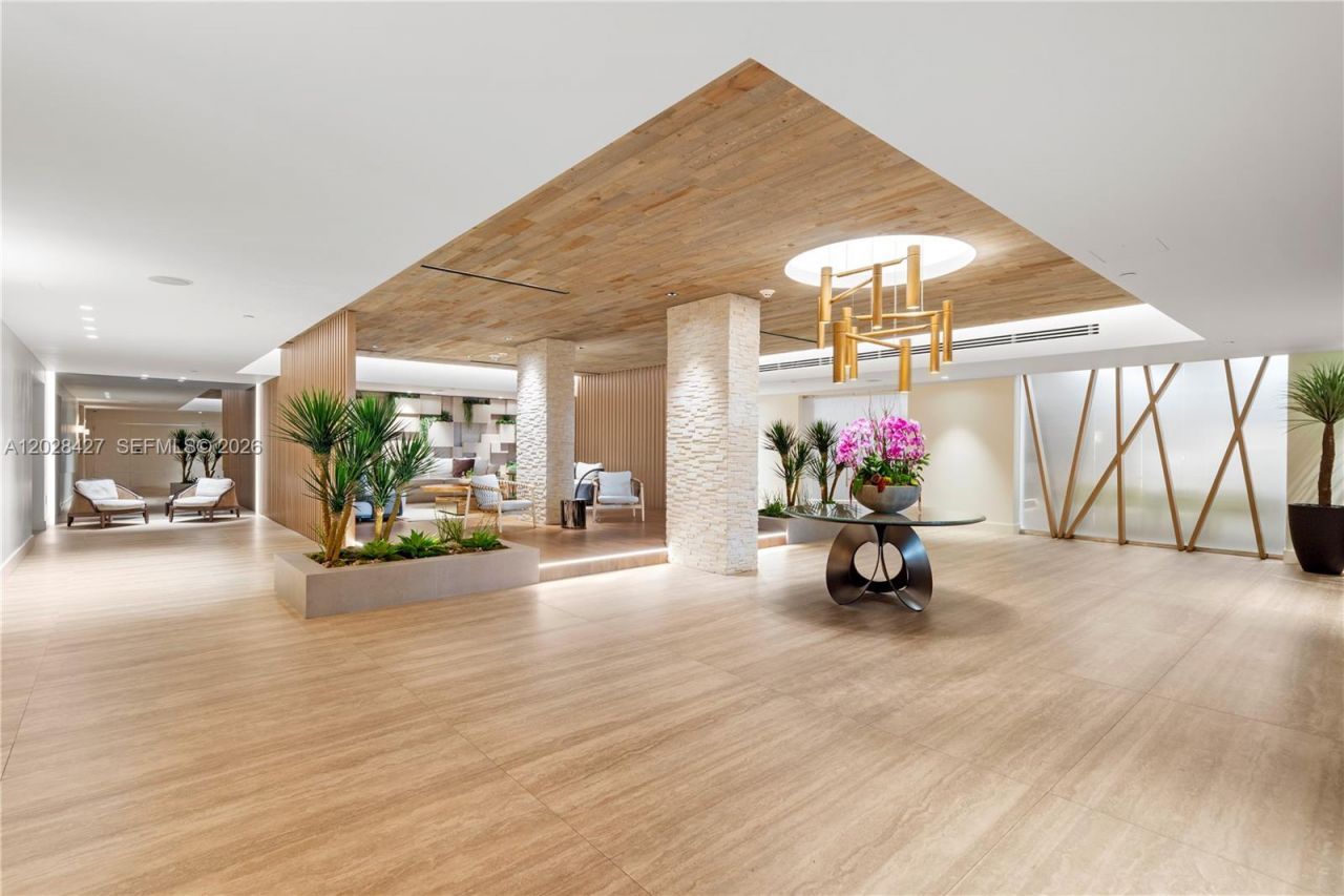 2301 Collins Ave , Unit 1432, Miami Beach, FL 33139 Photo