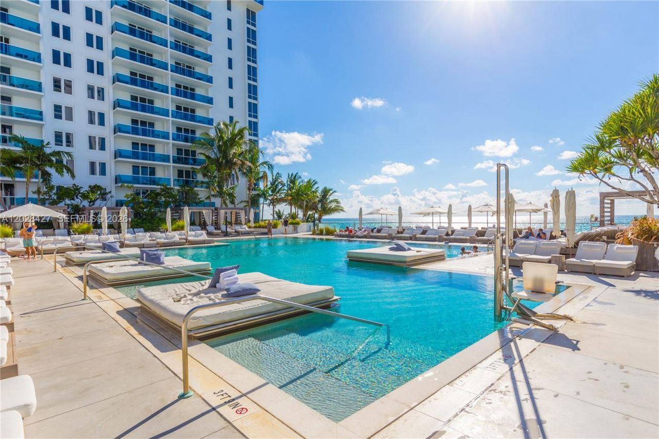 2301 Collins Ave , Unit 1432, Miami Beach, FL 33139 Photo