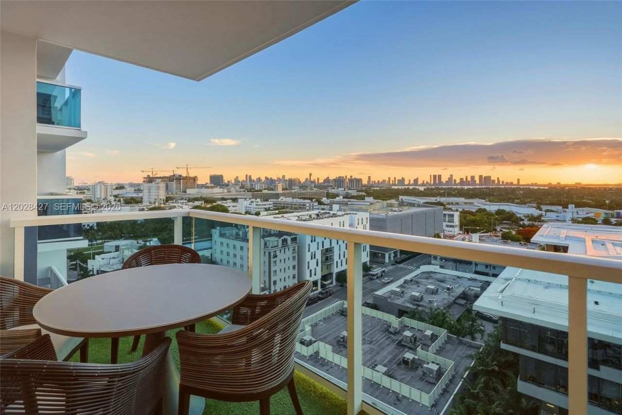 2301 Collins Ave , Unit 1432, Miami Beach, FL 33139 Photo