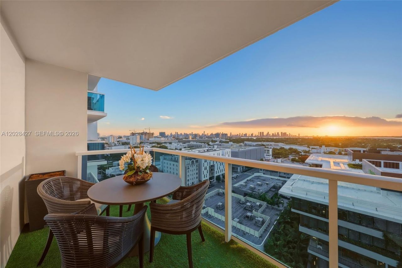 2301 Collins Ave , Unit 1432, Miami Beach, FL 33139 Photo