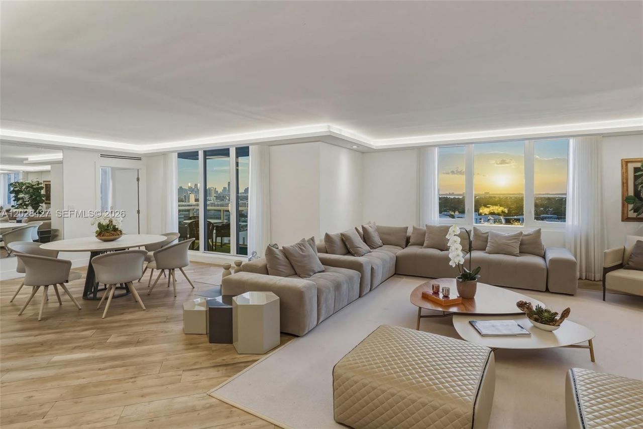 2301 Collins Ave , Unit 1432, Miami Beach, FL 33139 Photo