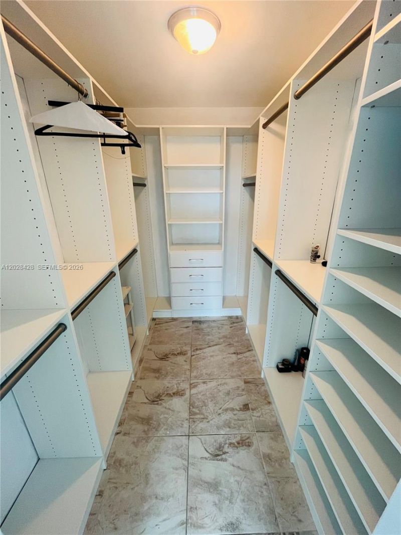 2655 Collins Ave , Unit 602, Miami Beach, FL 33140 Photo