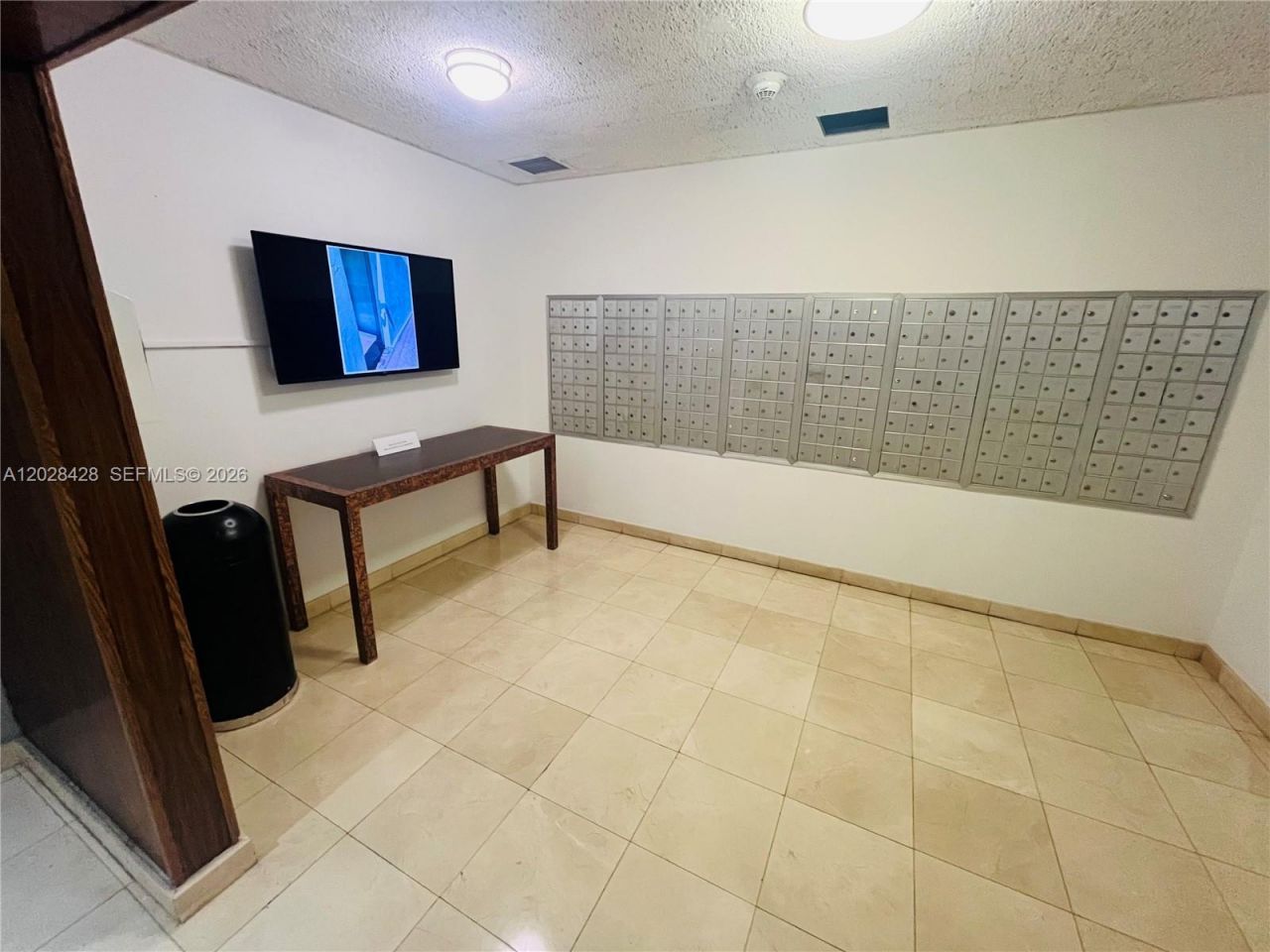 2655 Collins Ave , Unit 602, Miami Beach, FL 33140 Photo
