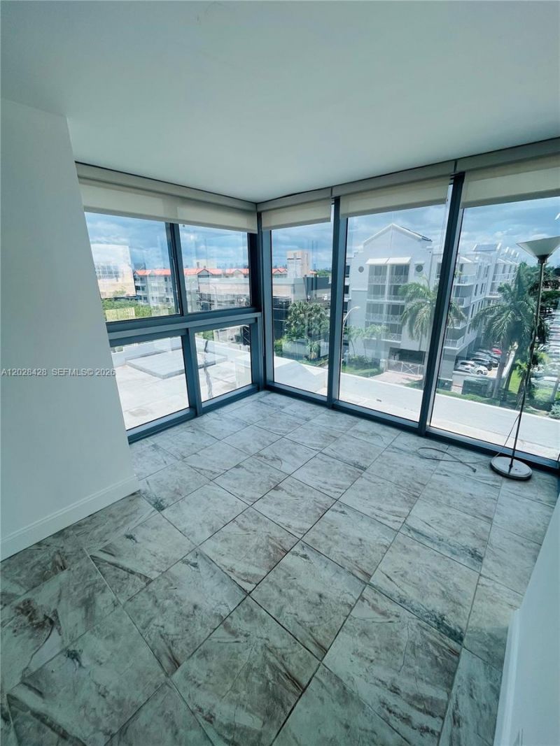 2655 Collins Ave , Unit 602, Miami Beach, FL 33140 Photo