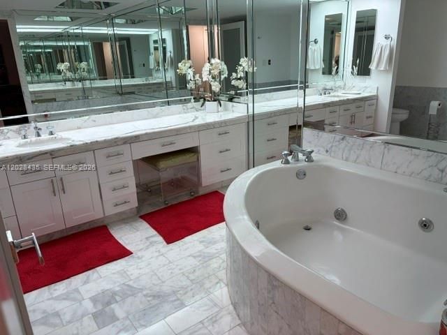 19707 Turnberry Way , Unit 18L, Aventura, FL 33180 Photo