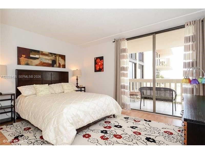 19707 Turnberry Way , Unit 18L, Aventura, FL 33180 Photo