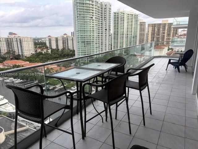 19707 Turnberry Way , Unit 18L, Aventura, FL 33180 Photo