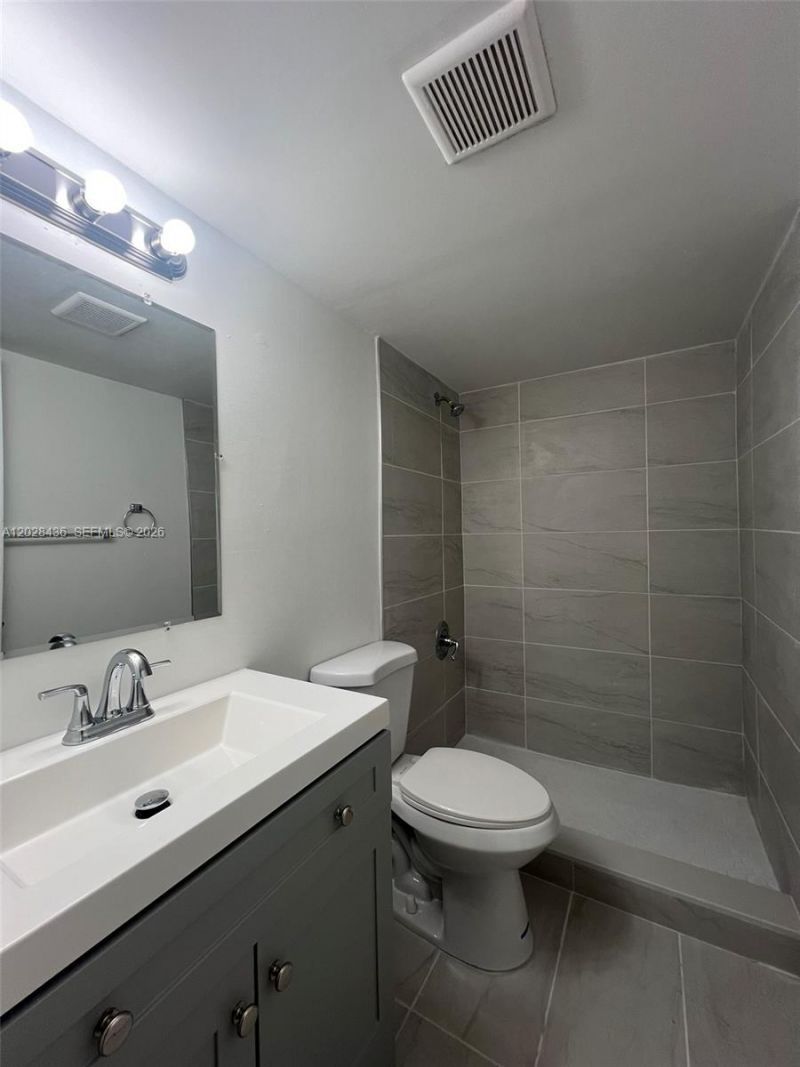 5644 W 25th Ct , Unit 5644, Hialeah, FL 33016 Photo