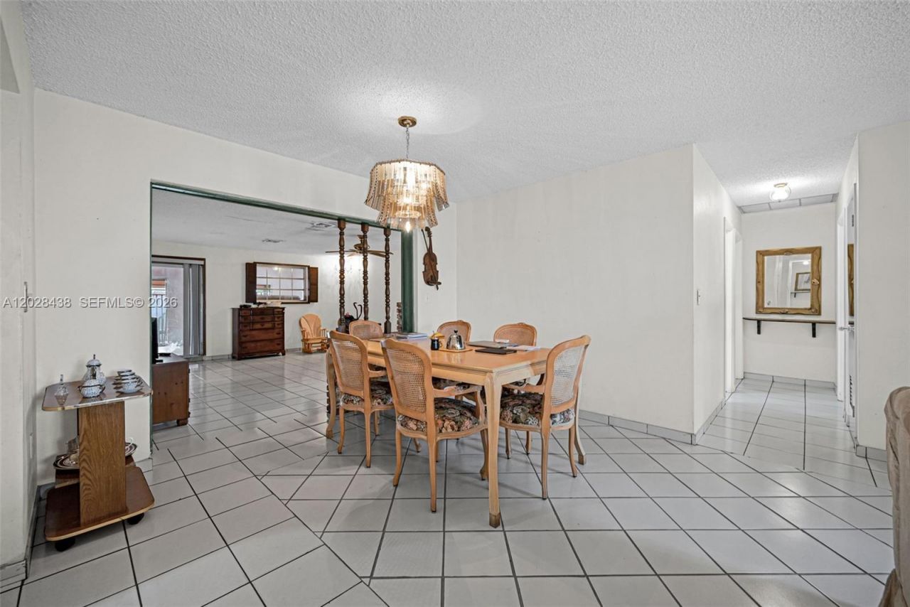 1421 SW 92nd Ave, Miami, FL 33174 Photo