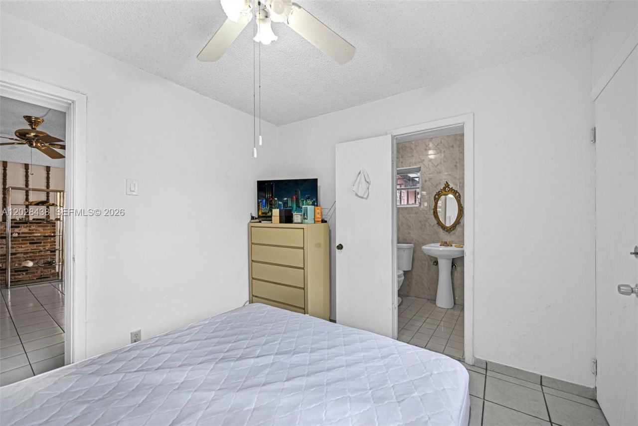 1421 SW 92nd Ave, Miami, FL 33174 Photo