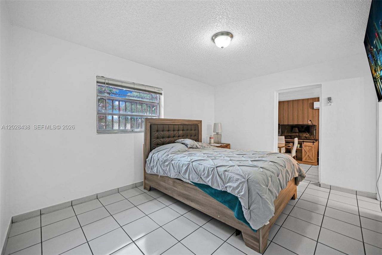 1421 SW 92nd Ave, Miami, FL 33174 Photo
