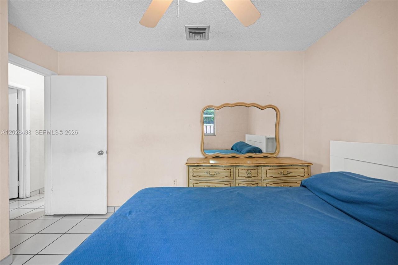 1421 SW 92nd Ave, Miami, FL 33174 Photo