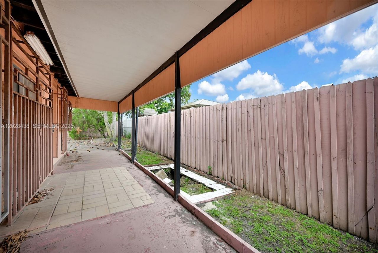 1421 SW 92nd Ave, Miami, FL 33174 Photo