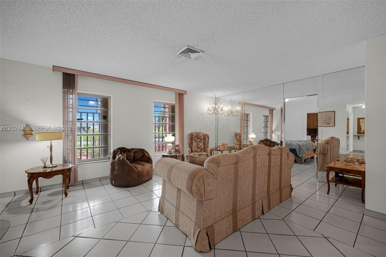 1421 SW 92nd Ave, Miami, FL 33174 Photo