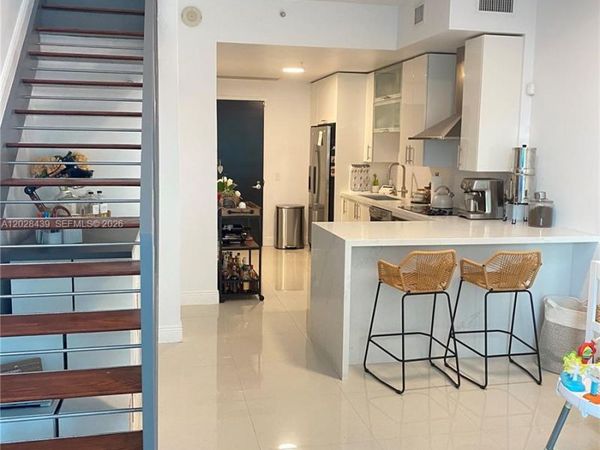 60 SW 13th St , Unit 2212, Miami, FL 33130
