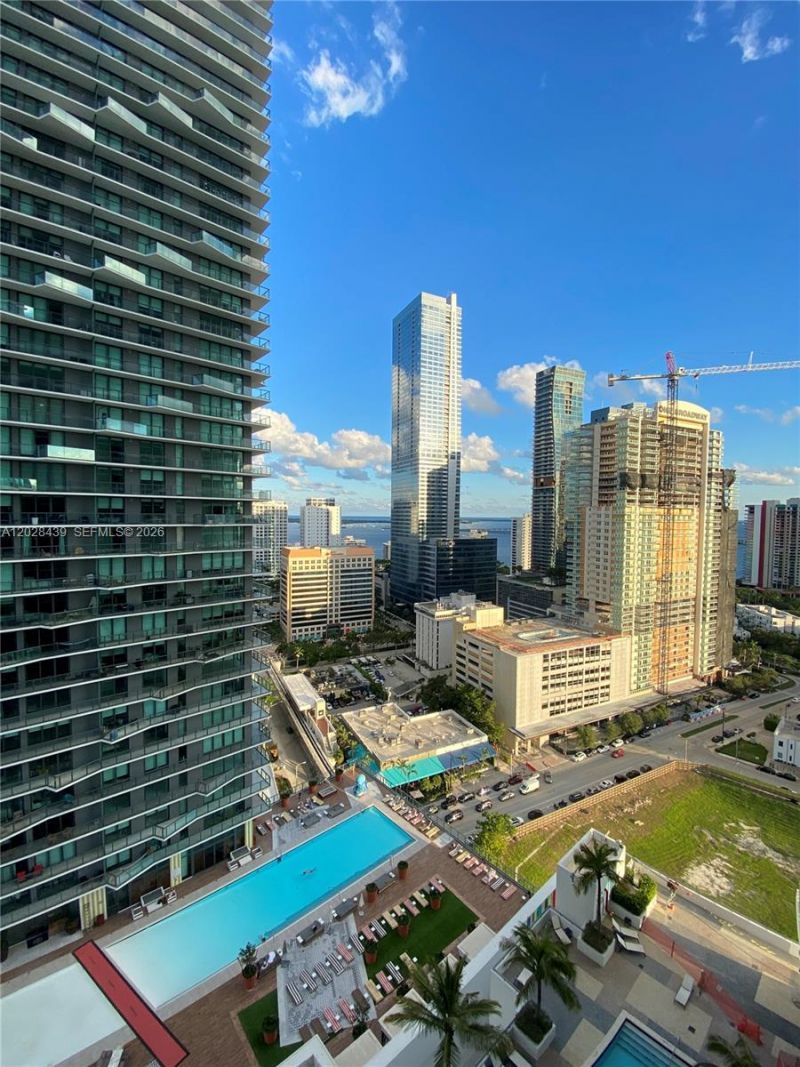60 SW 13th St , Unit 2212, Miami, FL 33130 Photo