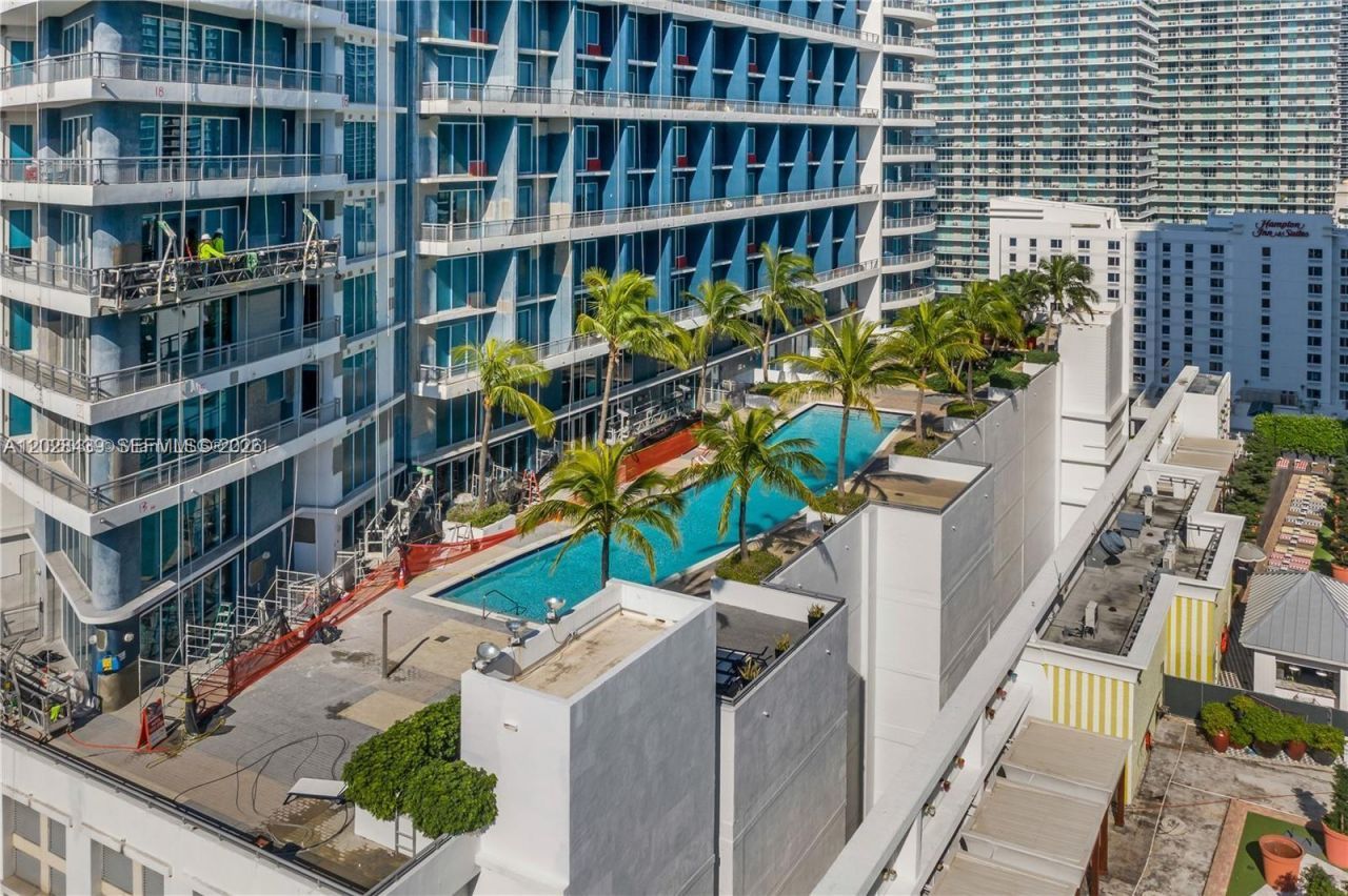 60 SW 13th St , Unit 2212, Miami, FL 33130 Photo