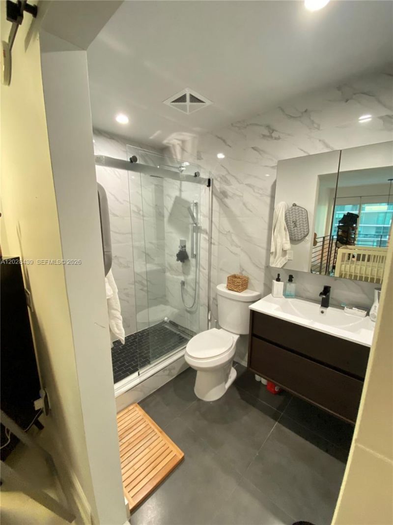 60 SW 13th St , Unit 2212, Miami, FL 33130 Photo