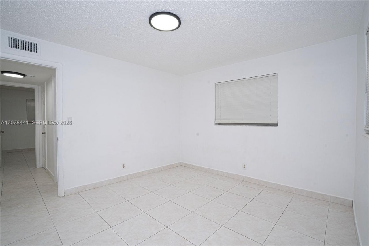 5270 SW 90th Way , Unit 1, Cooper City, FL 33328 Photo