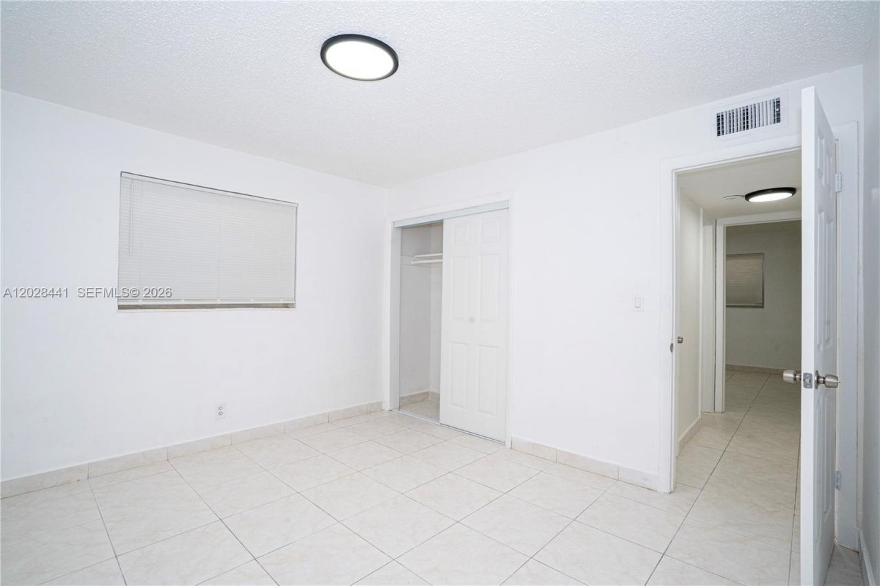5270 SW 90th Way , Unit 1, Cooper City, FL 33328 Photo