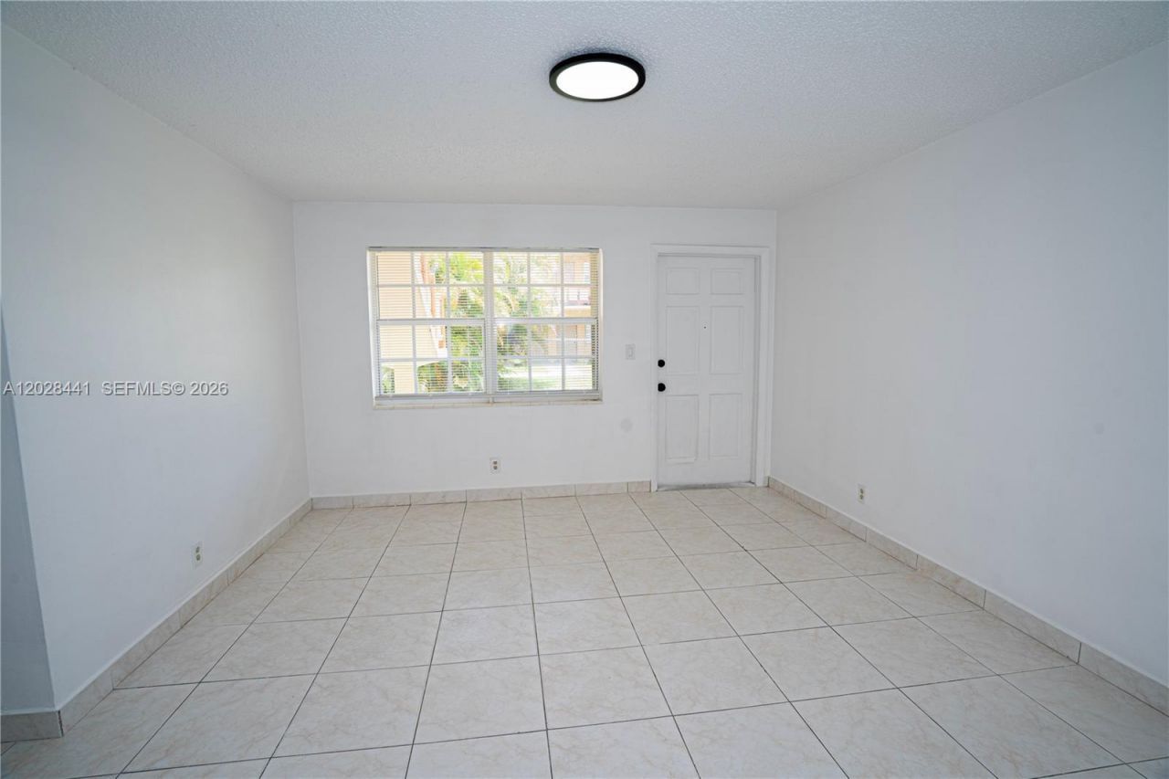 5270 SW 90th Way , Unit 1, Cooper City, FL 33328 Photo