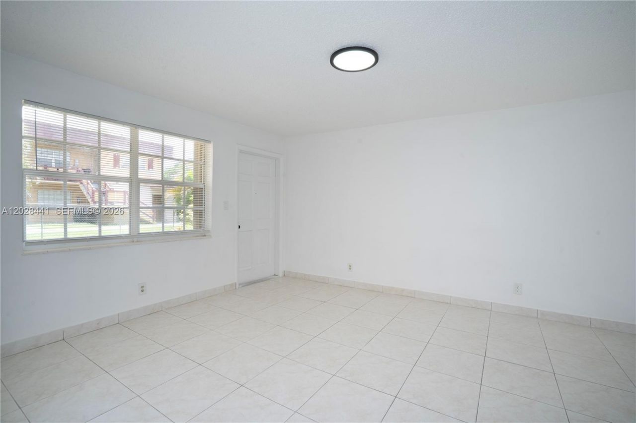 5270 SW 90th Way , Unit 1, Cooper City, FL 33328 Photo