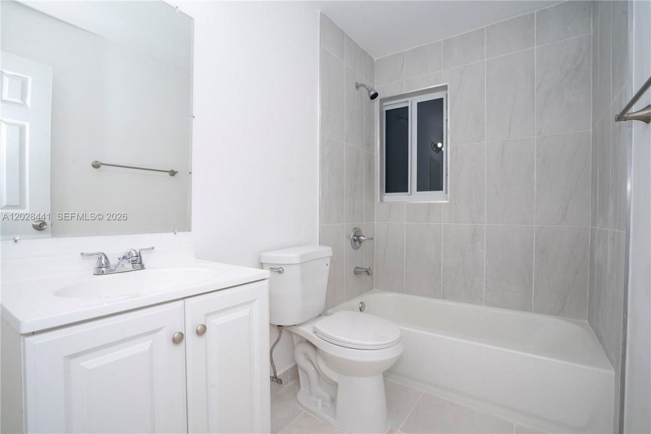5270 SW 90th Way , Unit 1, Cooper City, FL 33328 Photo