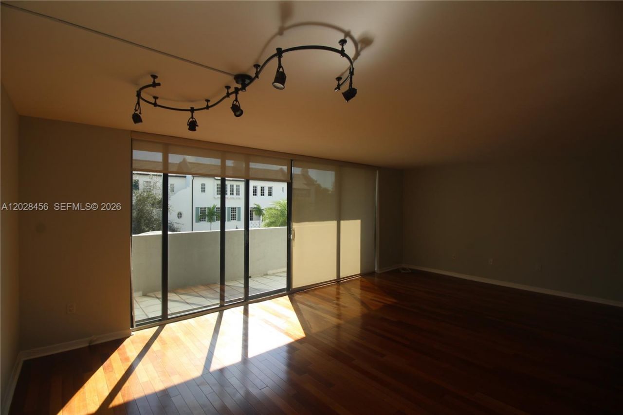 441 Valencia Ave , Unit 202, Coral Gables, FL 33134 Photo