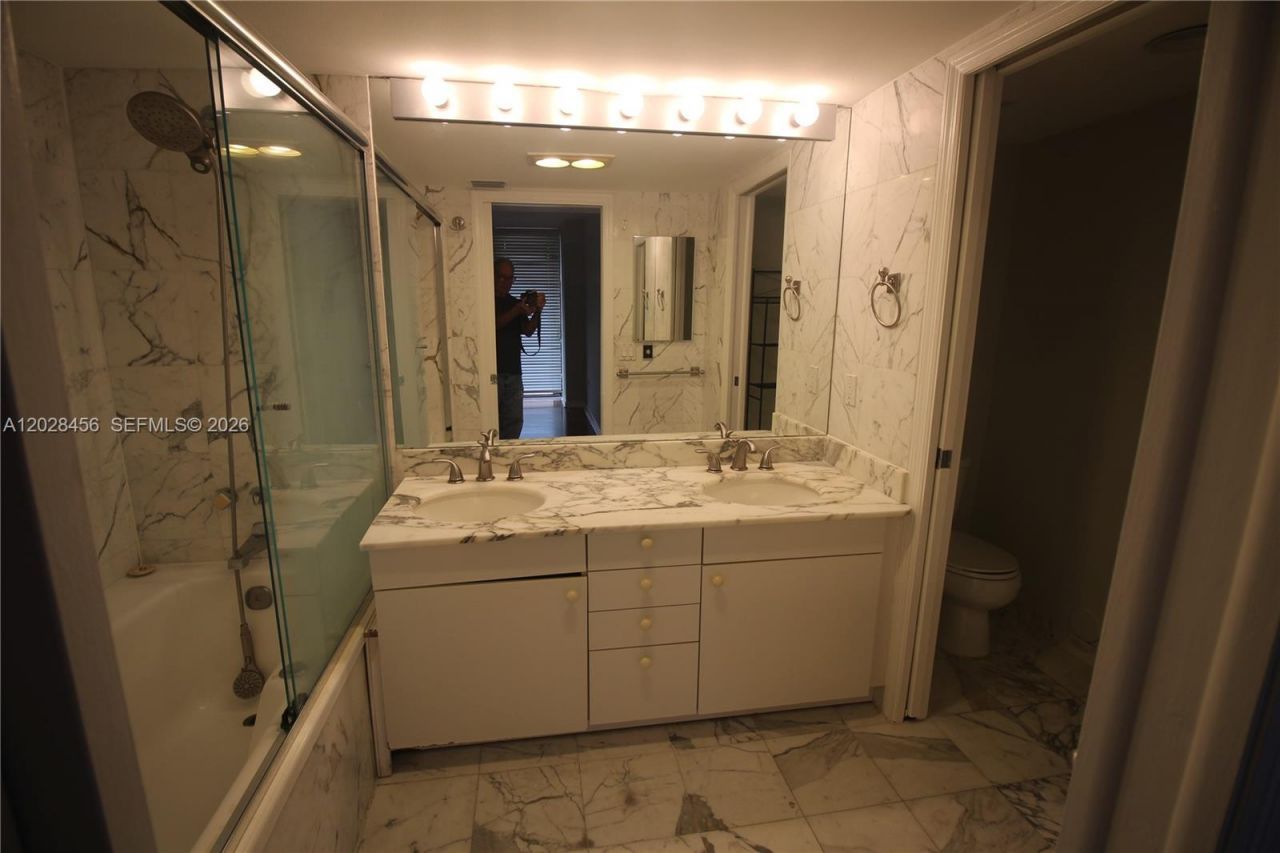 441 Valencia Ave , Unit 202, Coral Gables, FL 33134 Photo