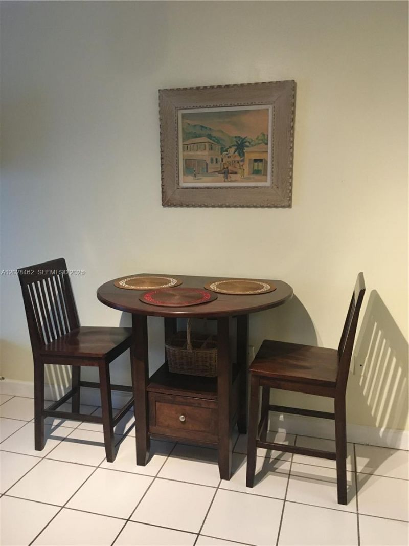 400 Kings Point Dr , Unit 104, Sunny Isles Beach, FL 33160 Photo