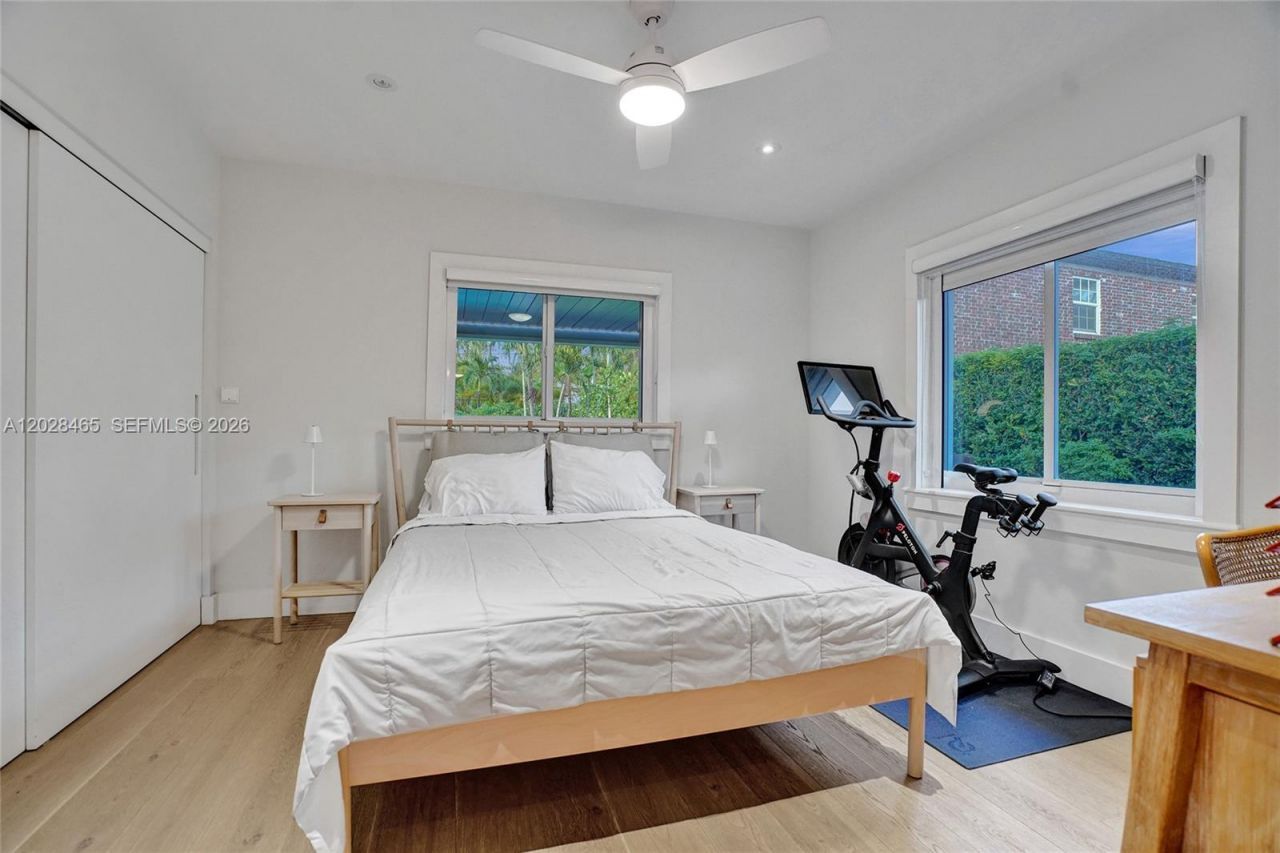 1223 NE 102nd St , Miami Shores, FL 33138 Photo