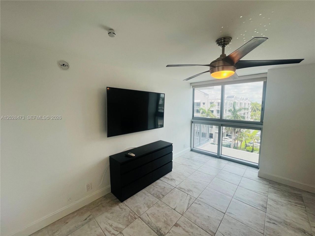 2655 Collins Ave , Unit 602, Miami Beach, FL 33140 Photo