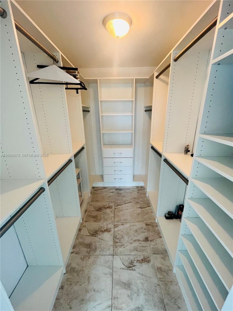 2655 Collins Ave , Unit 602, Miami Beach, FL 33140 Photo
