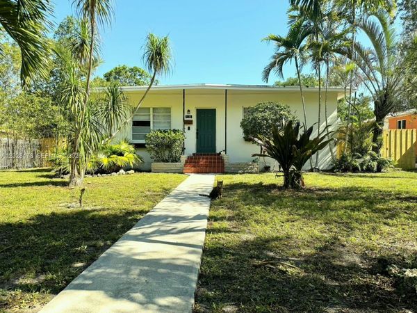 1135 NE 133rd St , North Miami, FL 33161
