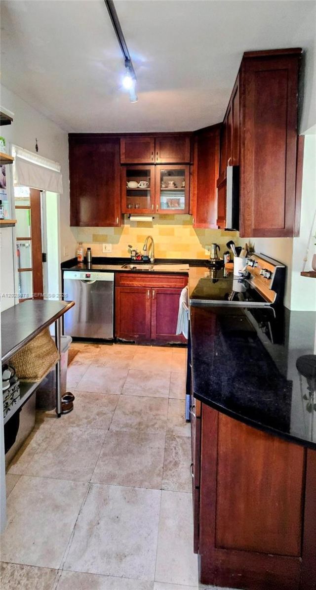 1135 NE 133rd St , North Miami, FL 33161 Photo