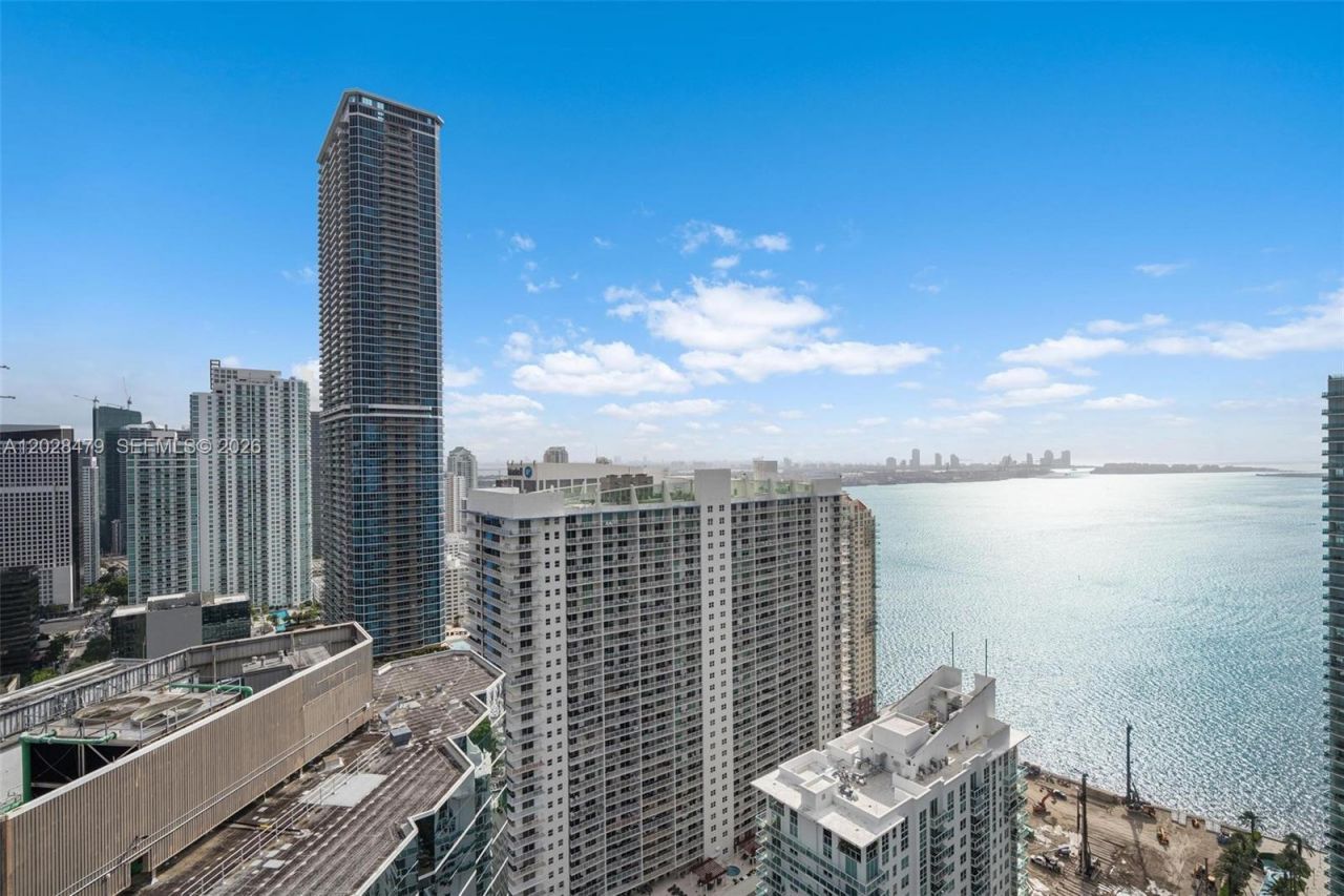1395 Brickell Ave , Unit 3410, Miami, FL 33131 Photo